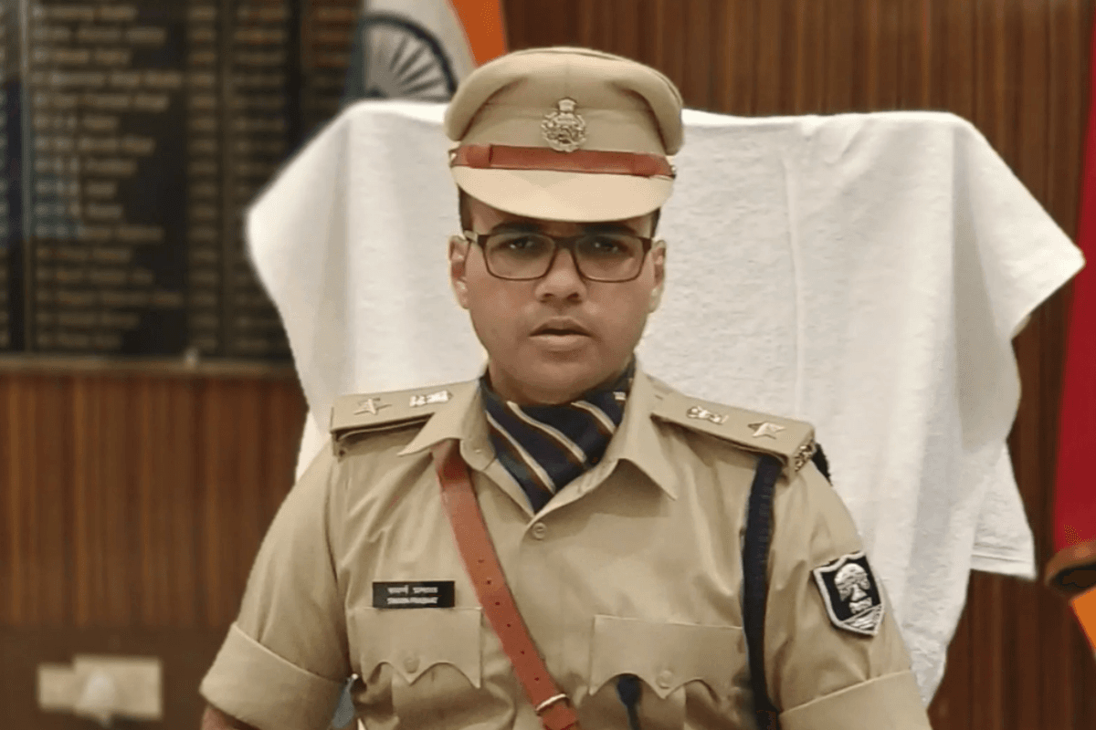 Bihar Crime: मोतिहारी में भू-माफिया बिचारी राय पर SP स्वर्ण प्रभात का एक्शन, 10 हजार इनाम घोषित