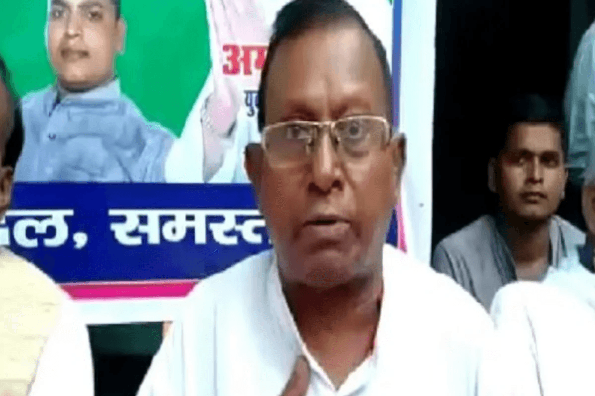 Bihar News: पूर्व मंत्री और राजद नेता के बेटे को भीड़ ने पीटा, लड़की भगाकर दुष्कर्म करने का आरोप