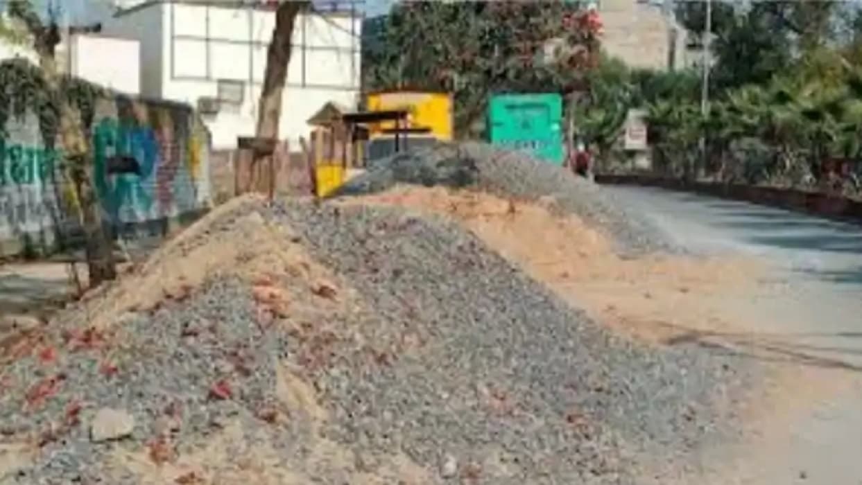 Patna Construction: सड़क पर रखा बालू-गिट्टी तो होगी कड़ी कार्रवाई, बुडको का सख्त आदेश