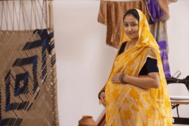 गर्भवती महिलाओं के लिए CM योगी का डिजिटल तोहफा: अब फेस रिकॉग्निशन से मिलेगा टेक-होम राशन