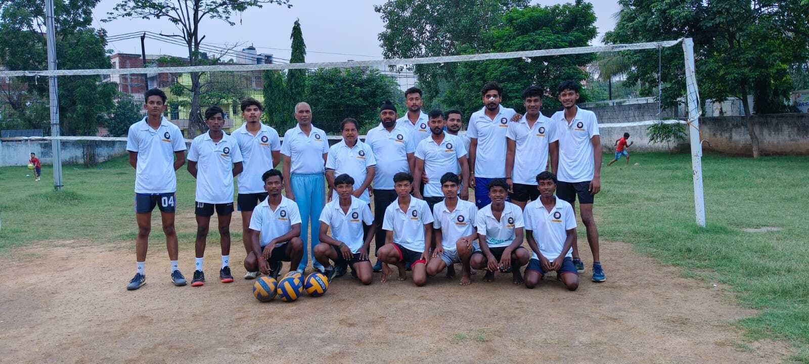 East Singhbhum volleyball summer camp:   दस दिवसीय वॉलीबॉल समर कैंप संपन्न