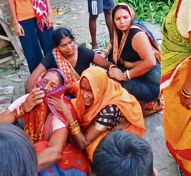 Gopalganj News : अमवां नकछेद में आंधी-पानी का कहर, पेड़ गिरने से बुजुर्ग की मौत