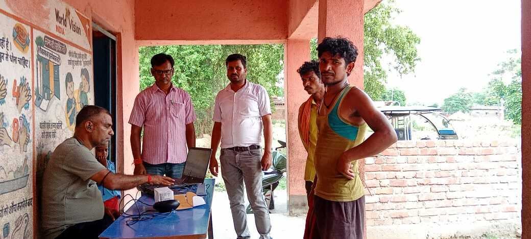 जिले में पांच दिनों में बनाये गये 40 हजार 957 आयुष्मान कार्ड