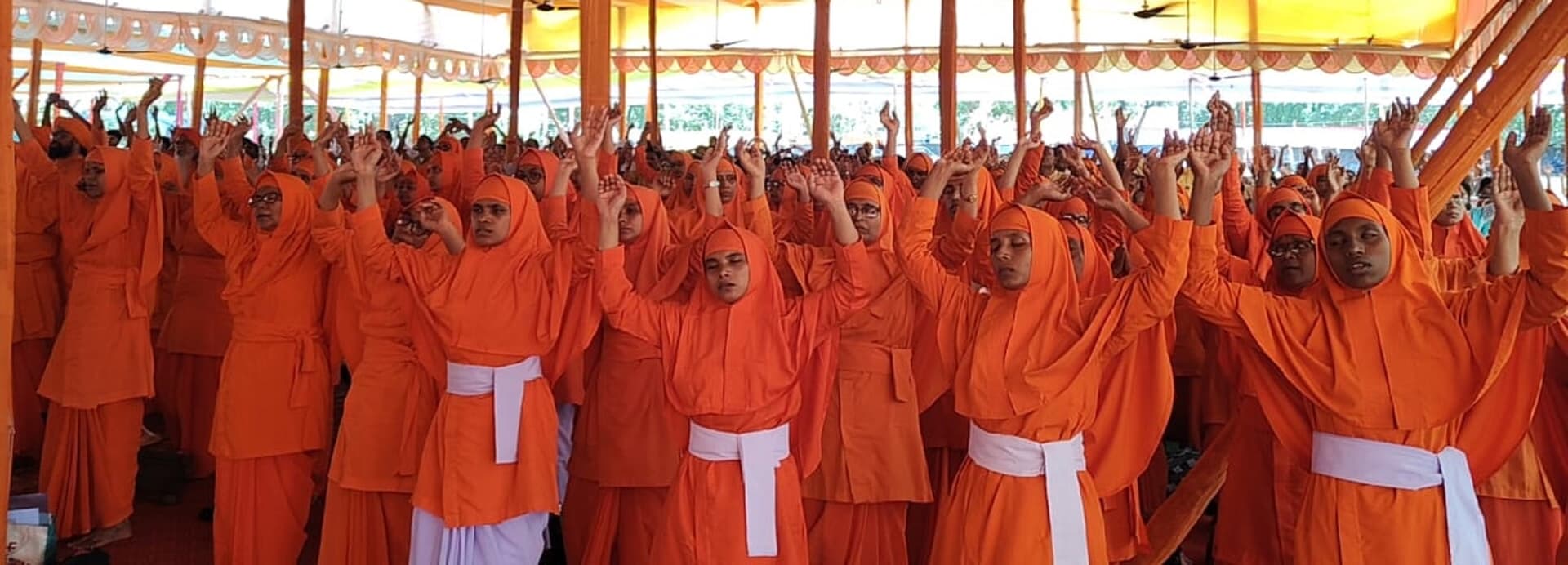 Bokaro News : मन से सरल, स्वच्छ व निर्मल होता है सच्चा भक्त : आचार्य विकासानंद