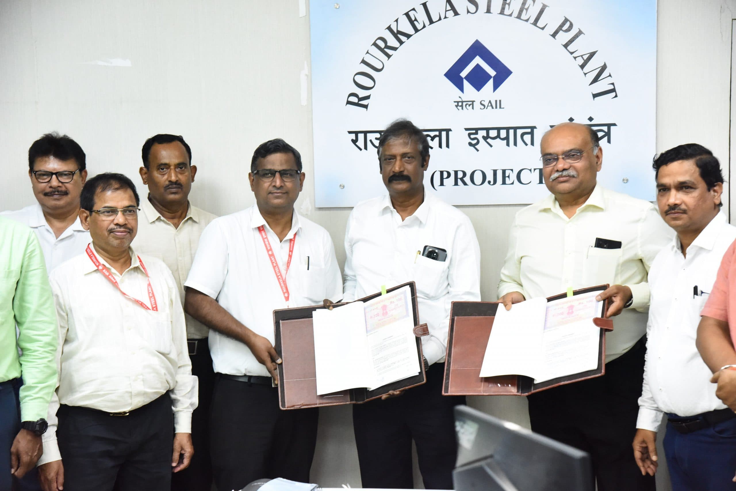 Rourkela News: आरएसपी ने एसएमएस-2 में इओटी क्रेन की प्रतिस्थापन के लिए अनुबंध पर किया हस्ताक्षर