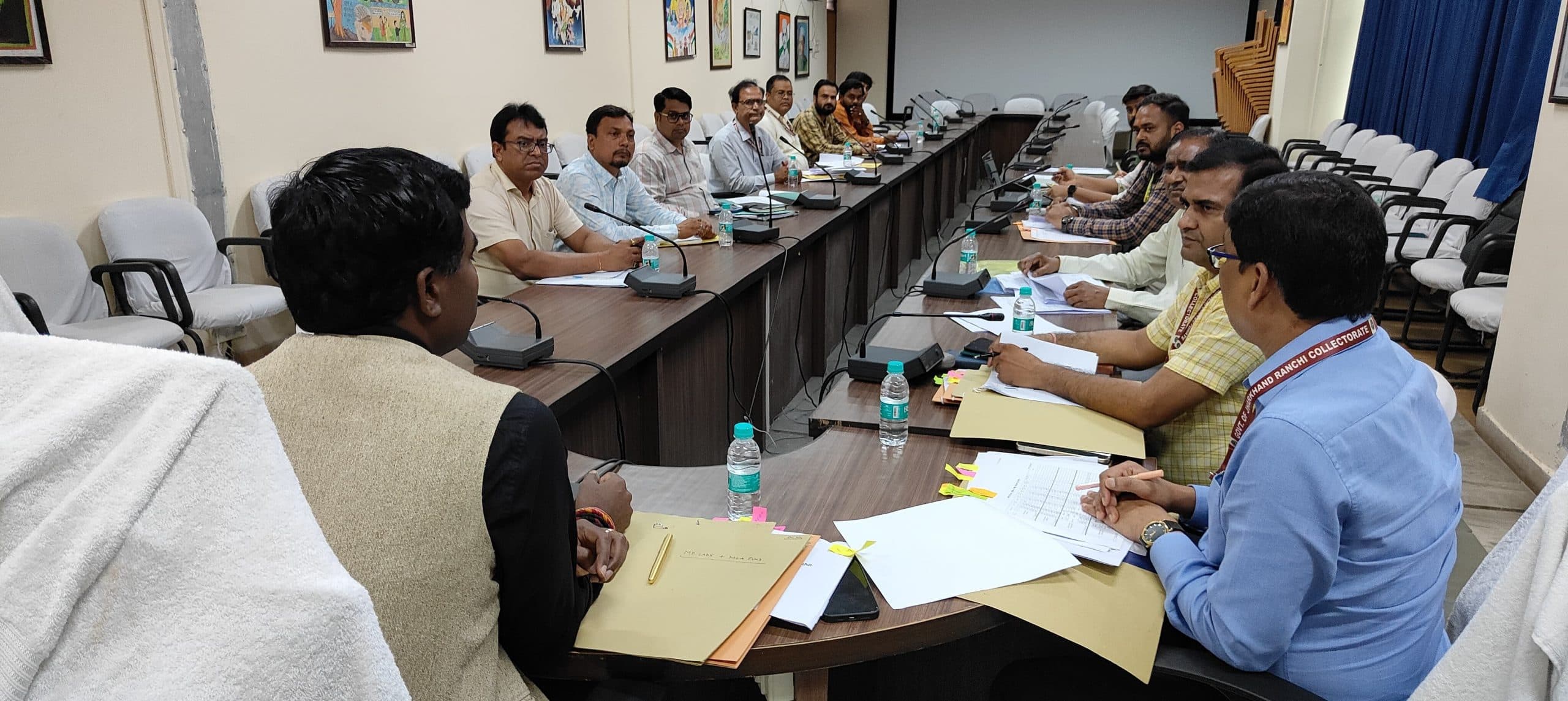 Ranchi News : प्राथमिकता के आधार पर निबटायें पेयजल संबंधित शिकायतें