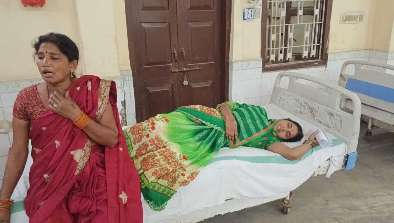 बंजारी मुहल्ले में जमीन के विवाद में दो पक्षों में हुई झड़प, चार लोग घायल