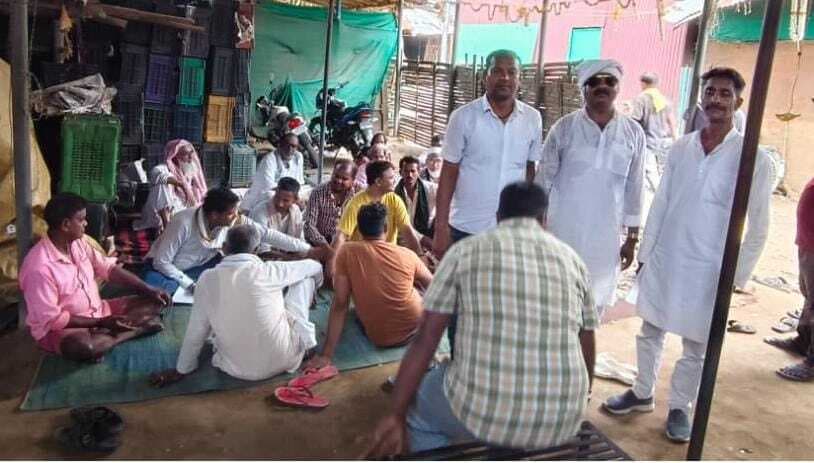 स्टेशन रोड सब्जी मंडी की नीलामी पर रोक लगाने का निर्णय