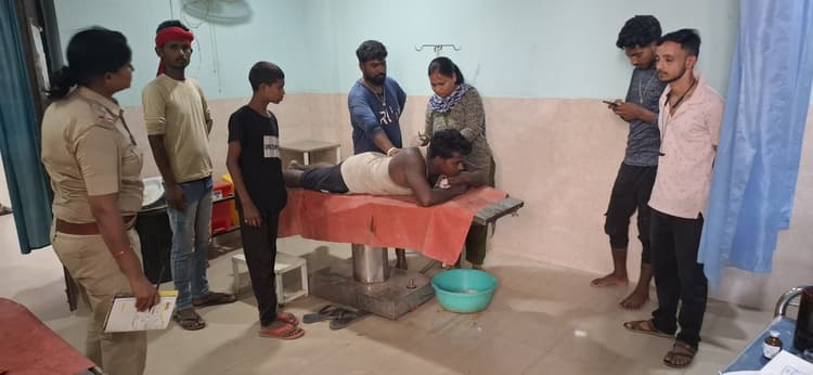 जमीन विवाद व पैसे के लेन-देन में चचेरे भाई ने कुदाल से किया हमला, एक युवक घायल