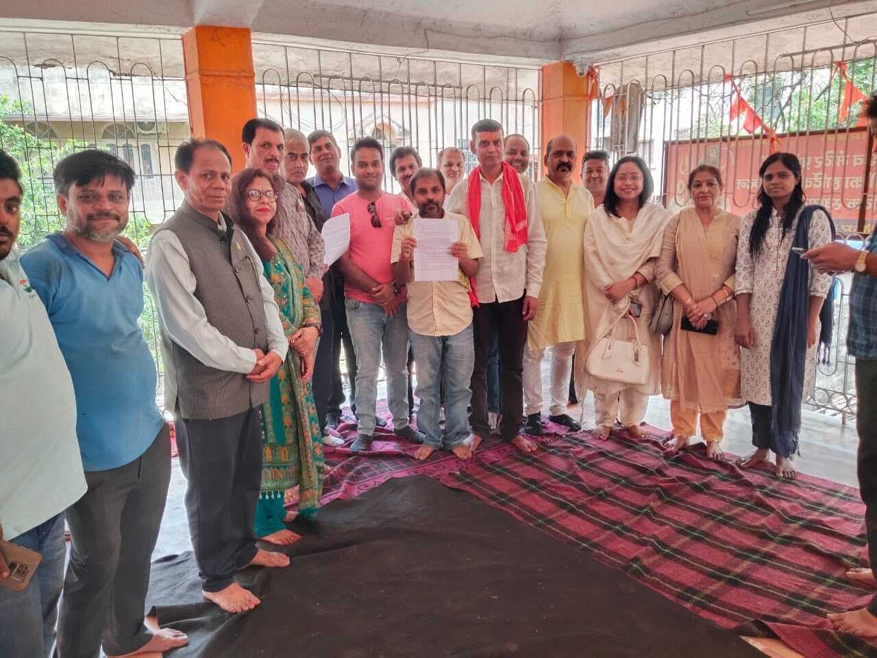 Ranchi News : रातू रोड फ्लाइओवर के नीचे बने साइन बोर्ड की विसंगतियों को दूर करने की मांग