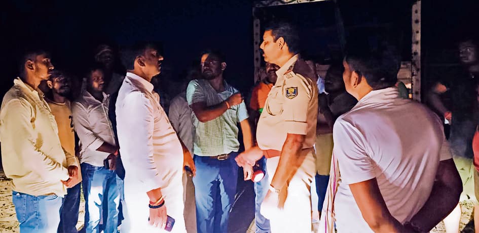 Gopalganj News : गंडक नदी में नहाने के दौरान डूबे युवक का दूसरे दिन मिला शव, मचा कोहराम