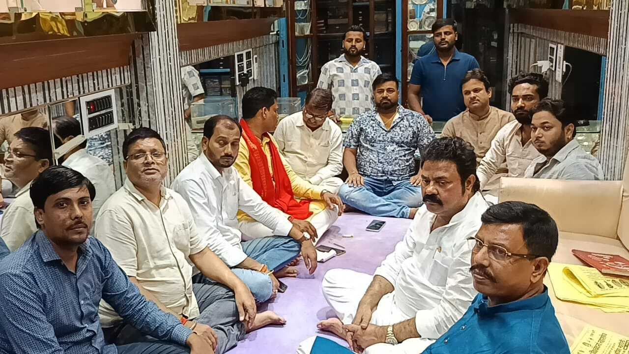 30 जुलाई को पटना में होने वाले रैली को लेकर विश्वकर्मा महासंघ ने की बैठक