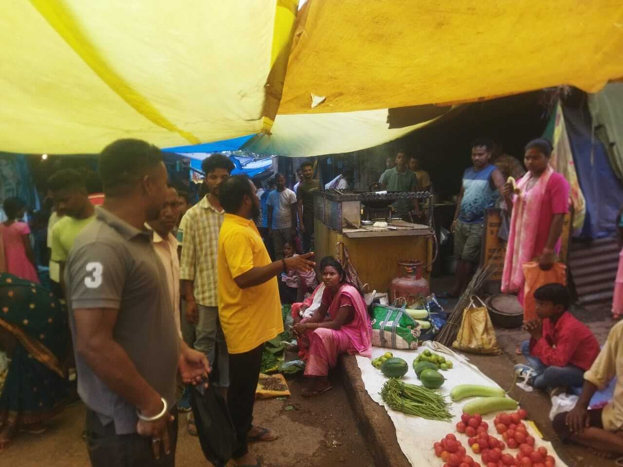 Chaibasa News : बाजार में अनावश्यक कब्जा और किराया लेने वालों पर की जायेगी कार्रवाई : मुंडा