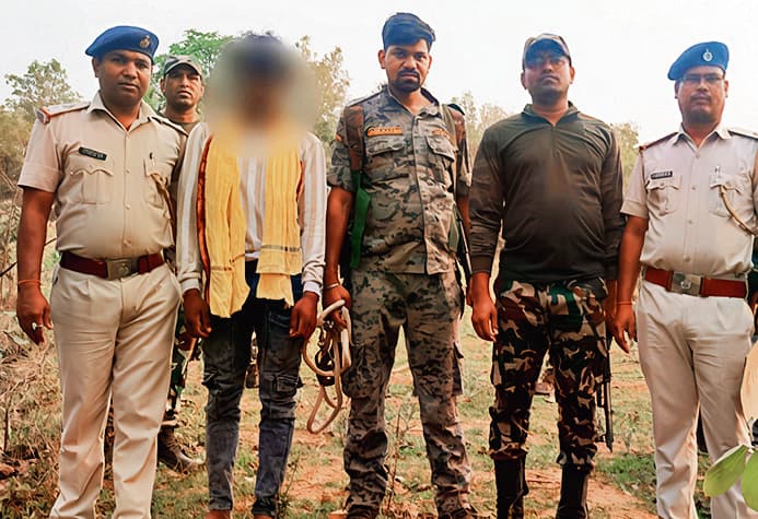 Gaya News : नक्सली राकेश सिंह भोक्ता गिरफ्तार, हत्या के मामले में था वांछित