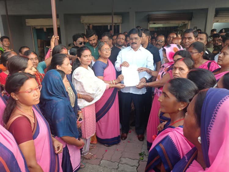 मंत्री योगेंद्र प्रसाद ने डीसी को दिये जांच के निर्देश