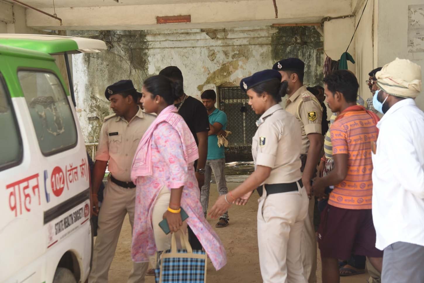 Patna News : पीएमसीएच में रेप पीड़िता बच्ची की मौत पर हंगामा