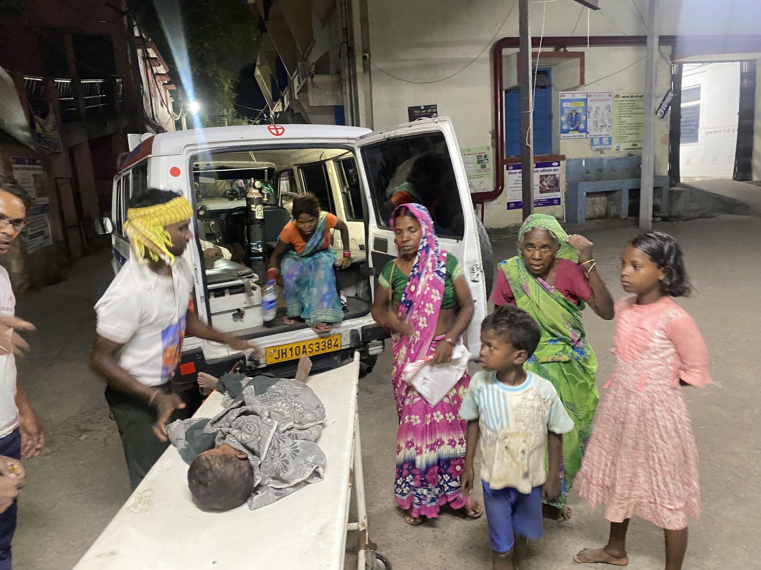 Giridh News: दीवार गिरने से चार वर्षीय मासूम की मौत, पिता घायल