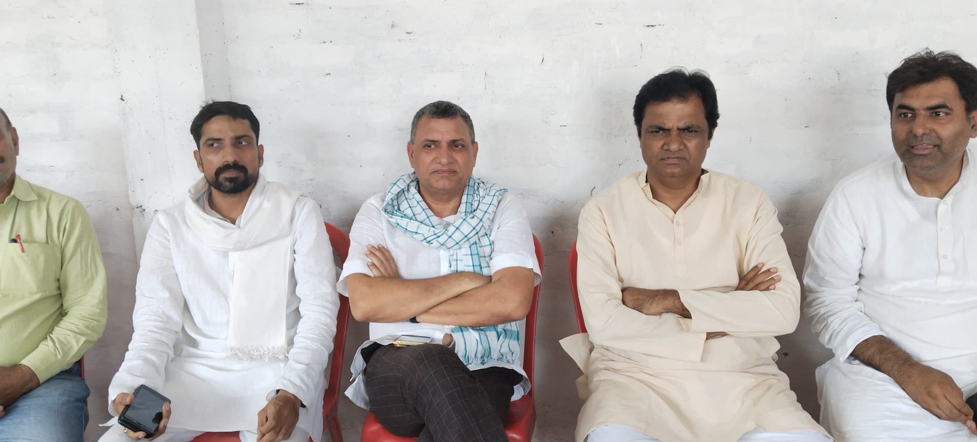 Motihari: एमएसपी से भी कम पर फसल बेचने को मजबूर किसान