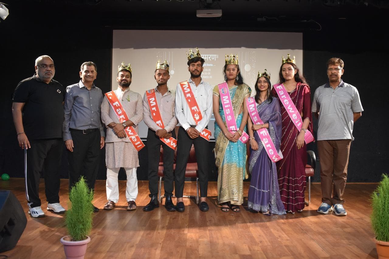 छात्रों ने अपनी यात्रा, दोस्ती, संघर्ष व सफलता की यादें कीं साझा