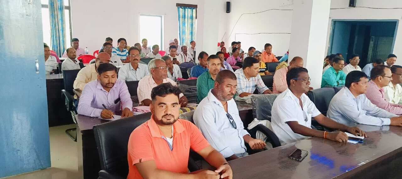 Samastipur News:बीएलओ को मिला मतदाता सूची में पात्र वोटरों का नाम जोड़ने का निर्देश