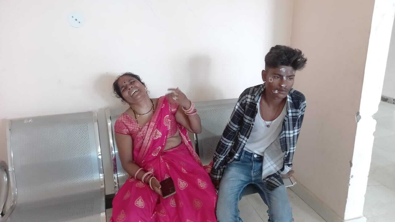 Madhubani : अज्ञात वाहन की ठोकर से एक बाइक सवार युवक की मौत, दूसरा घायल