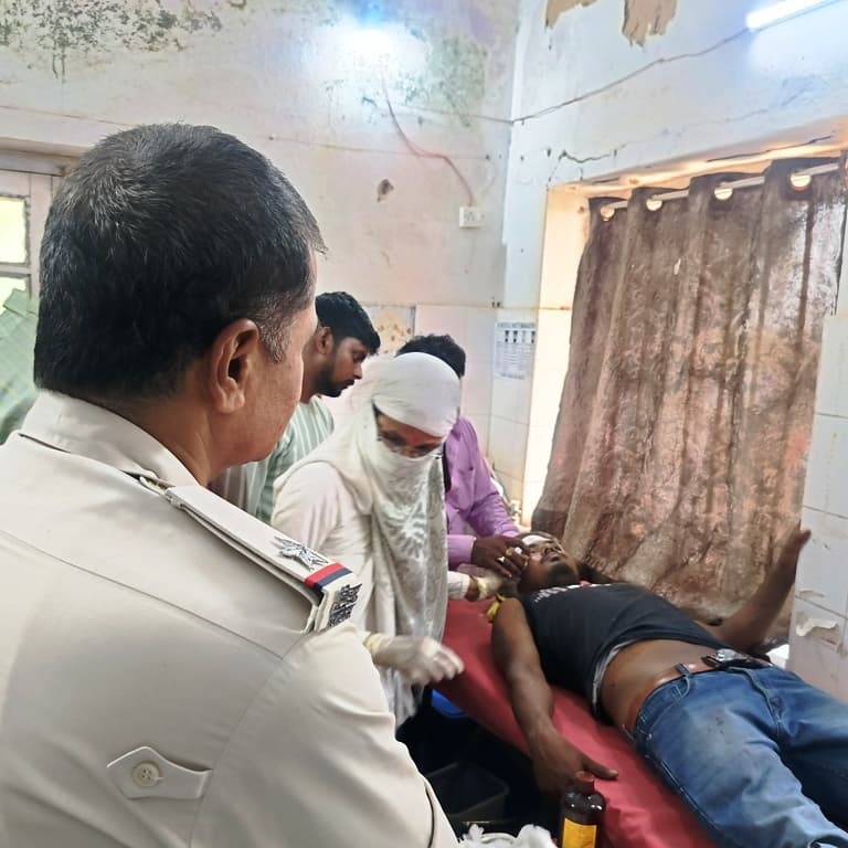 कुदरा से आये बारातियों ने चंदनपुरा गांव के तीन को किया अगवा