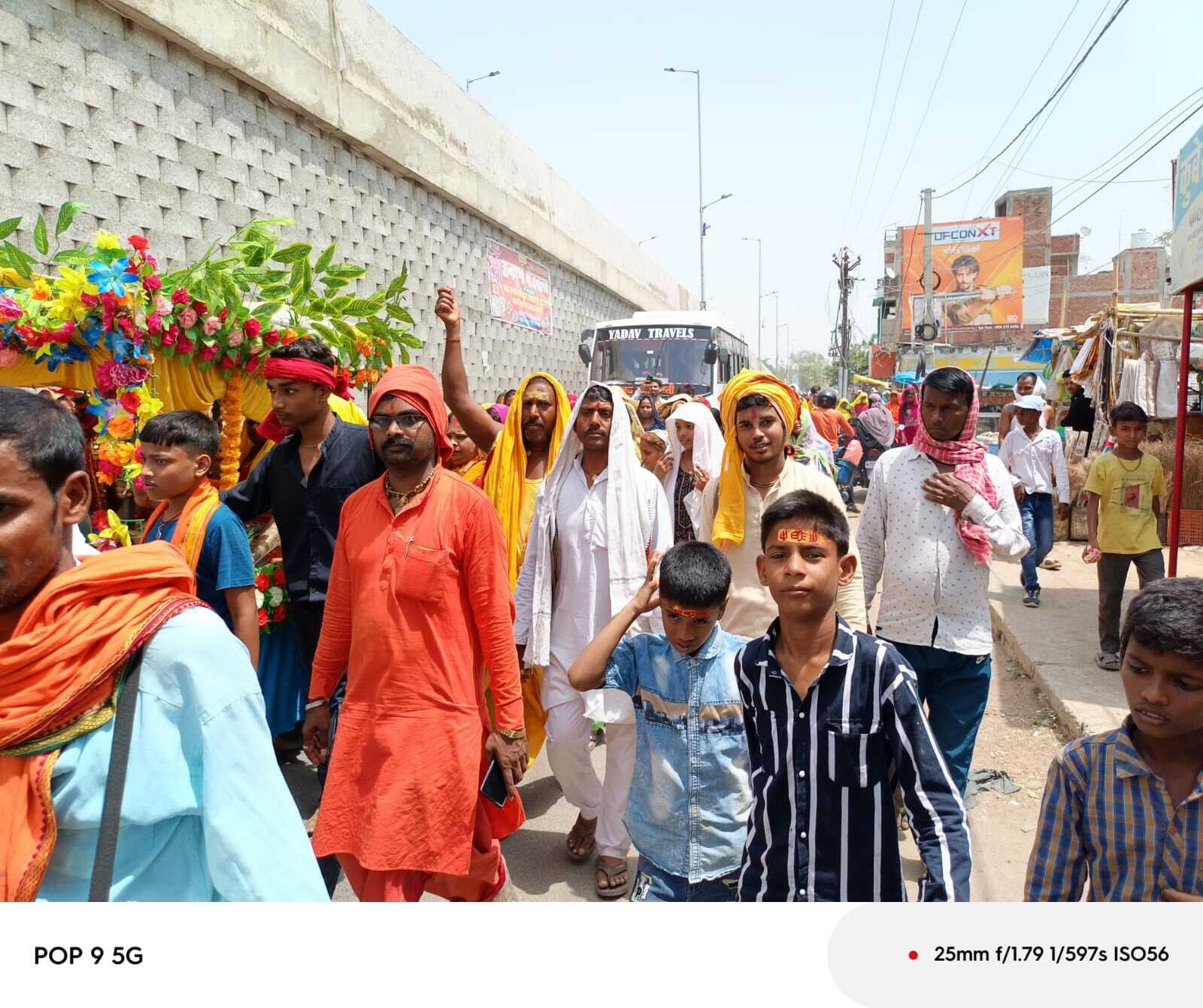 नवनिर्मित मंदिर में शिव और पंचमुखी हनुमान की मूर्ति स्थापित