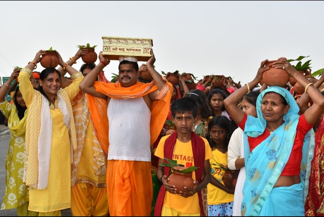 इमामगंज में श्रीमद्भागवत महापुराण की कथा शुरू