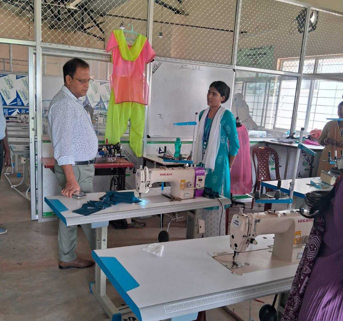 निरीक्षण में तीसरी बार भी बंद मिला तिलाबाद स्वास्थ्य केंद्र