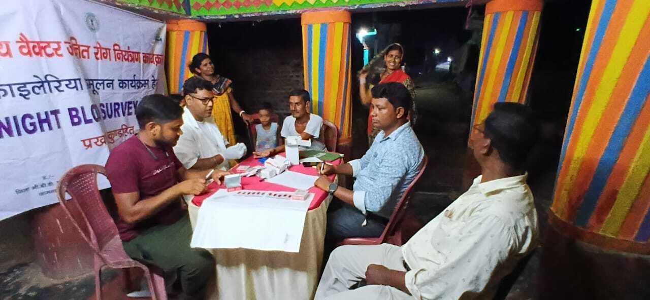 गायपाथर में रात्रि में 100 लोगों का लिया गया ब्लड सैंपल