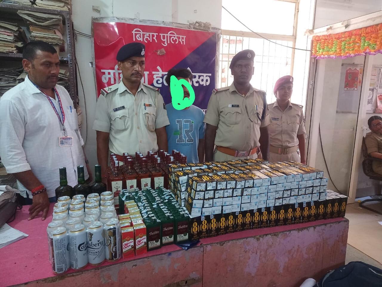 452 बोतल शराब के साथ युवक गिरफ्तार