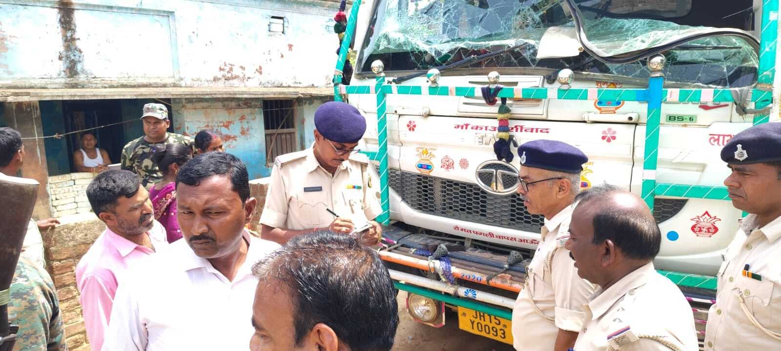 अनियंत्रित ट्रक की ठोकर से साइकिल सवार जख्मी