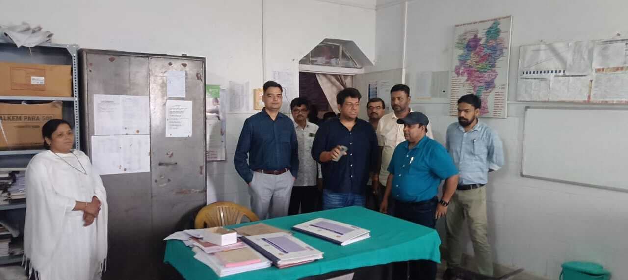 अस्पताल प्रबंधन समिति की बैठक में एंबुलेंस का दर 16 रुपये प्रति किलोमीटर हुआ तय