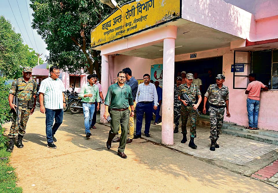 Seraikela Kharsawan News : भूमि मामलों के निपटारे को पंचायतों में लगेंगे शिविर