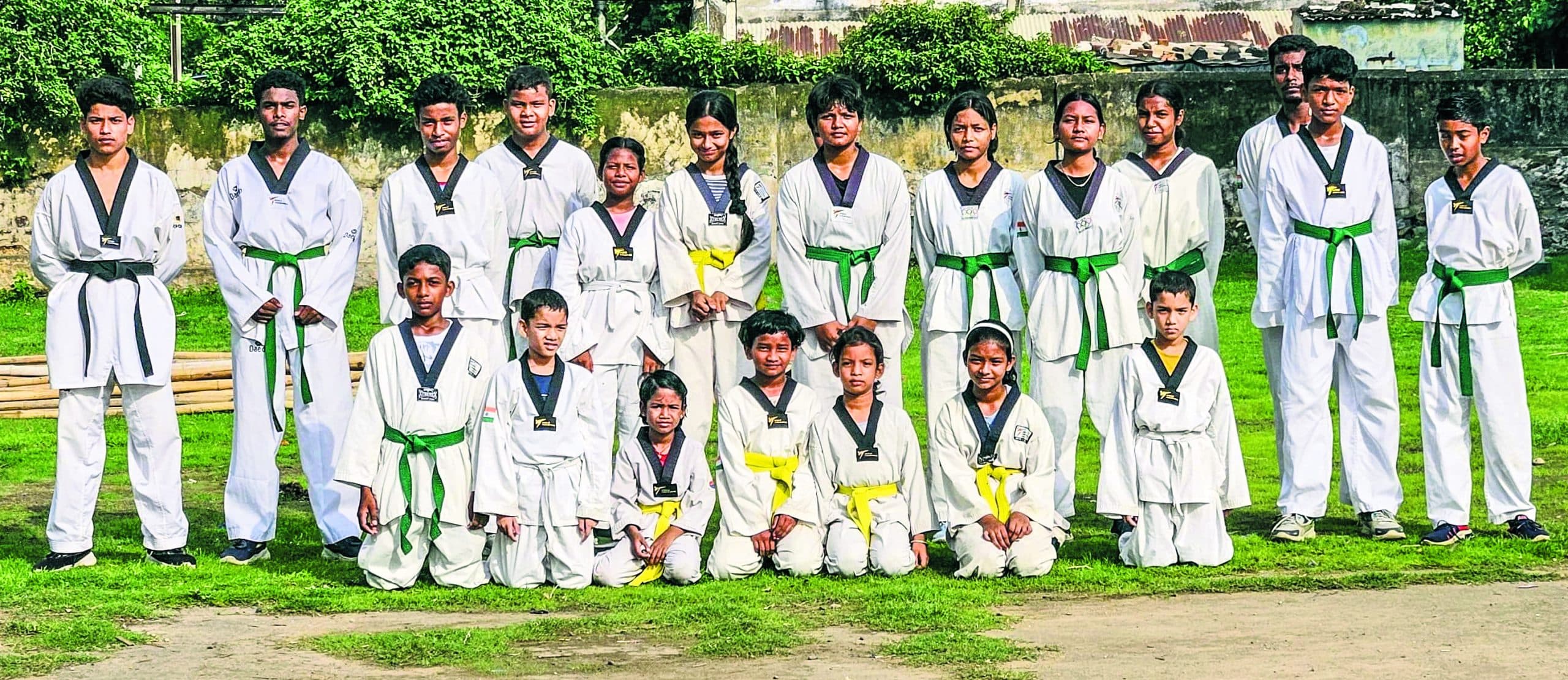 Chaibasa News : पश्चिमी सिंहभूम के खिलाड़ियों ने ताइक्वांडो में जीते 14 पदक