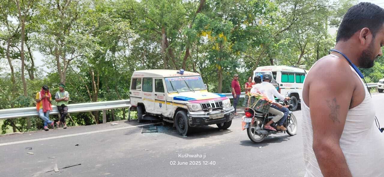 एम्बुलेंस व कार की टक्कर में मरीज हुआ जख्मी