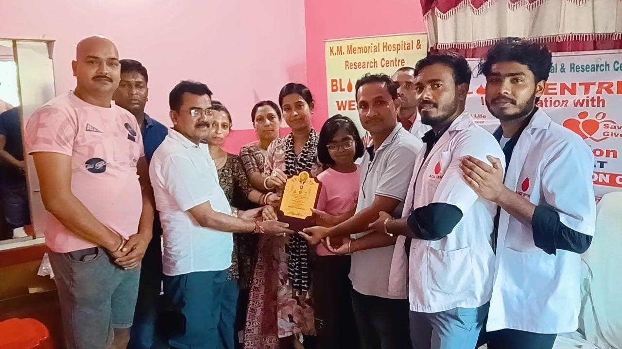 Bokaro News : थैलेसीमिया पीड़ित बच्ची के लिए लगे कैंप में 53 यूनिट रक्तदान