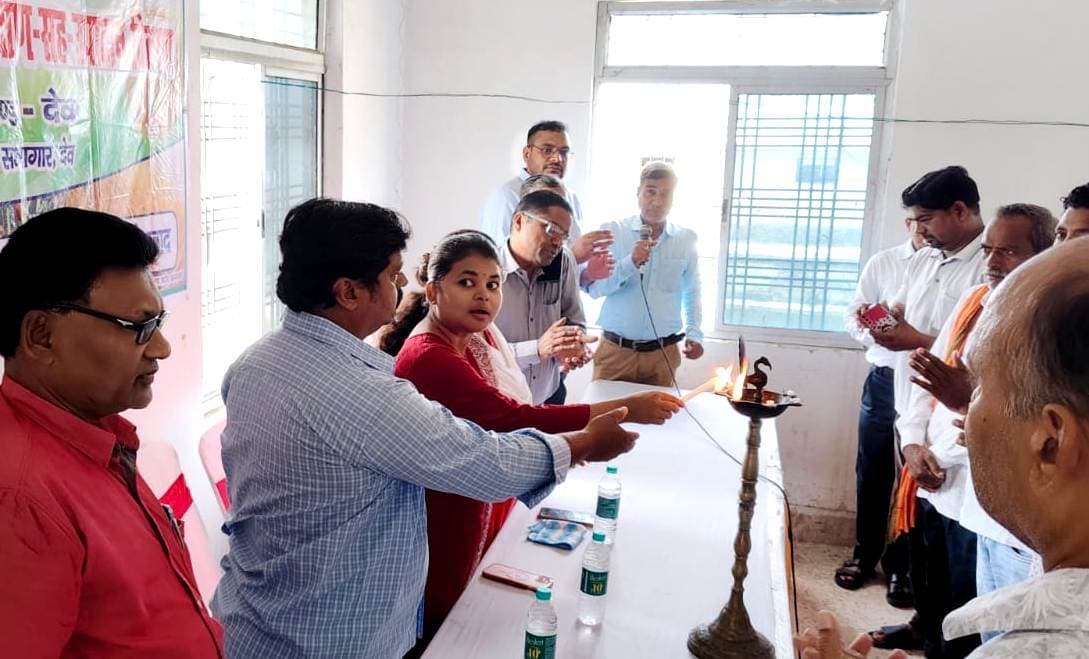 खरीफ फसलों की वैज्ञानिक विधि से खेती व जैविक खाद के उपयोग पर दी गयी जानकारी