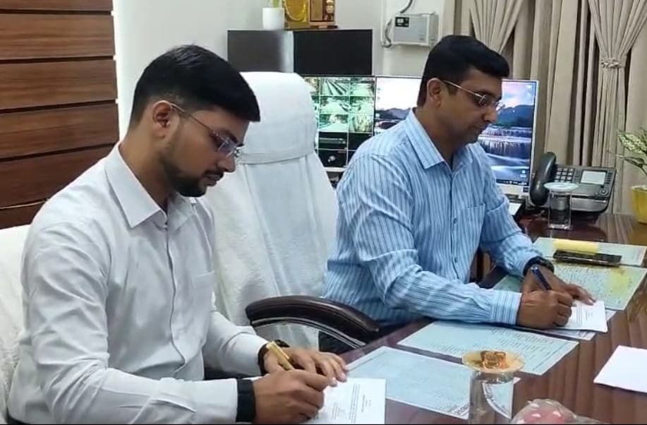 अंशुल कुमार ने संभाला पूर्णिया डीएम का पदभार, बोले- शिक्षा व स्वास्थ्य हमारी पहली प्राथमिकता