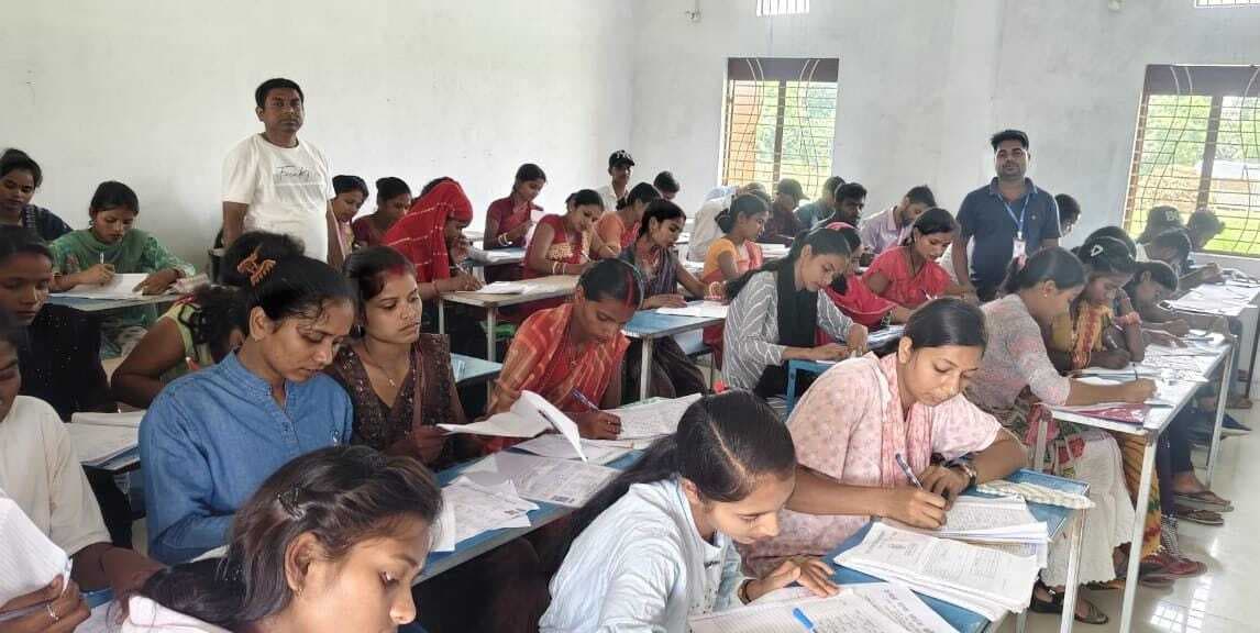 कमला राणा साइंस कॉलेज में हो रही है प्रायोगिक परीक्षा