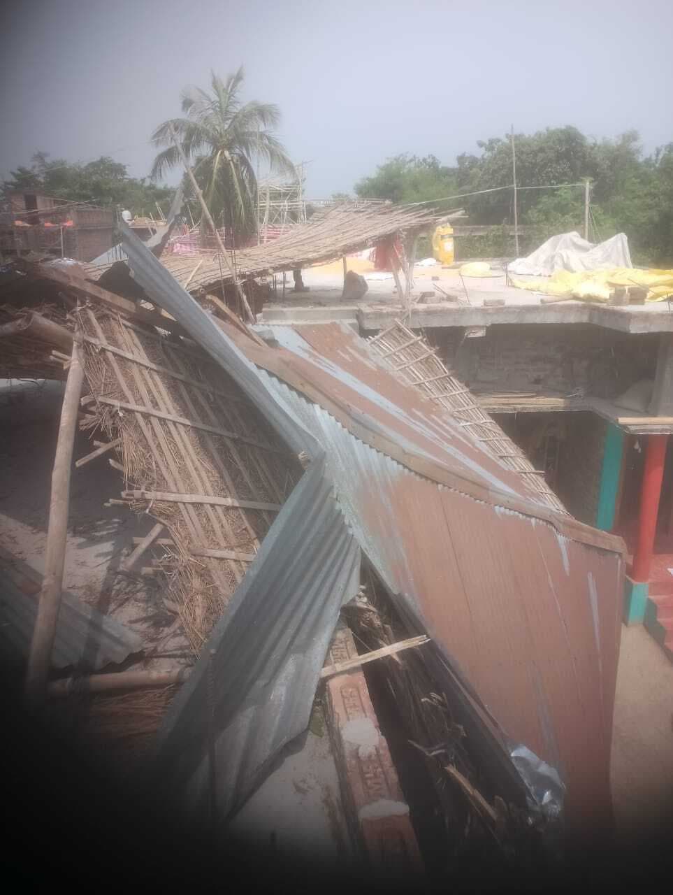 आंधी से सैकड़ों घर उजड़े, लाखों की हुई क्षति