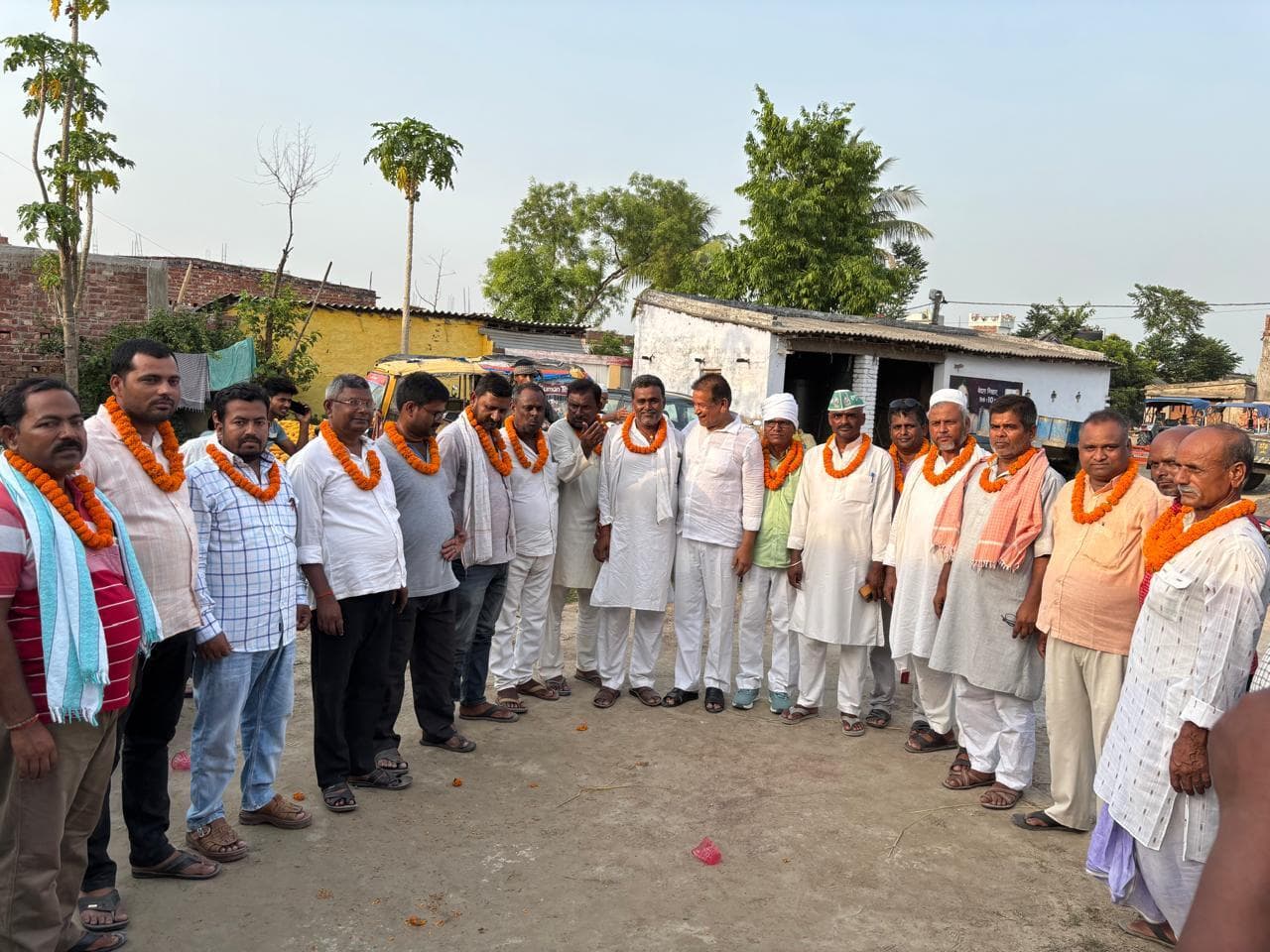 शंभु मुखिया दूसरी बार निर्विरोध प्रखंड राजद अध्यक्ष हुए निर्वाचित