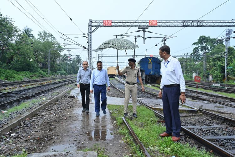 सुरक्षित ट्रेन संचालन को लेकर पहरेदारों को किया गया नियुक्त