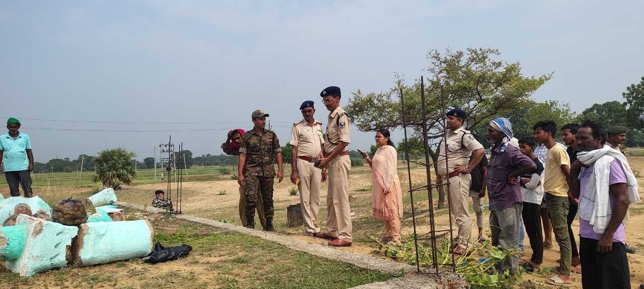 असामाजिक तत्वों ने आस्था केंद्र को किया क्षतिग्रस्त, प्रशासन ने कराया पुनर्निर्माण