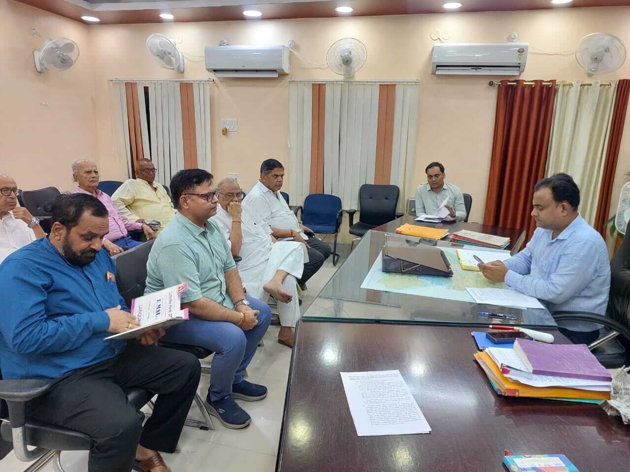 अशोक धाम मंदिर में श्रावणी मेला के आयोजन पर चर्चा