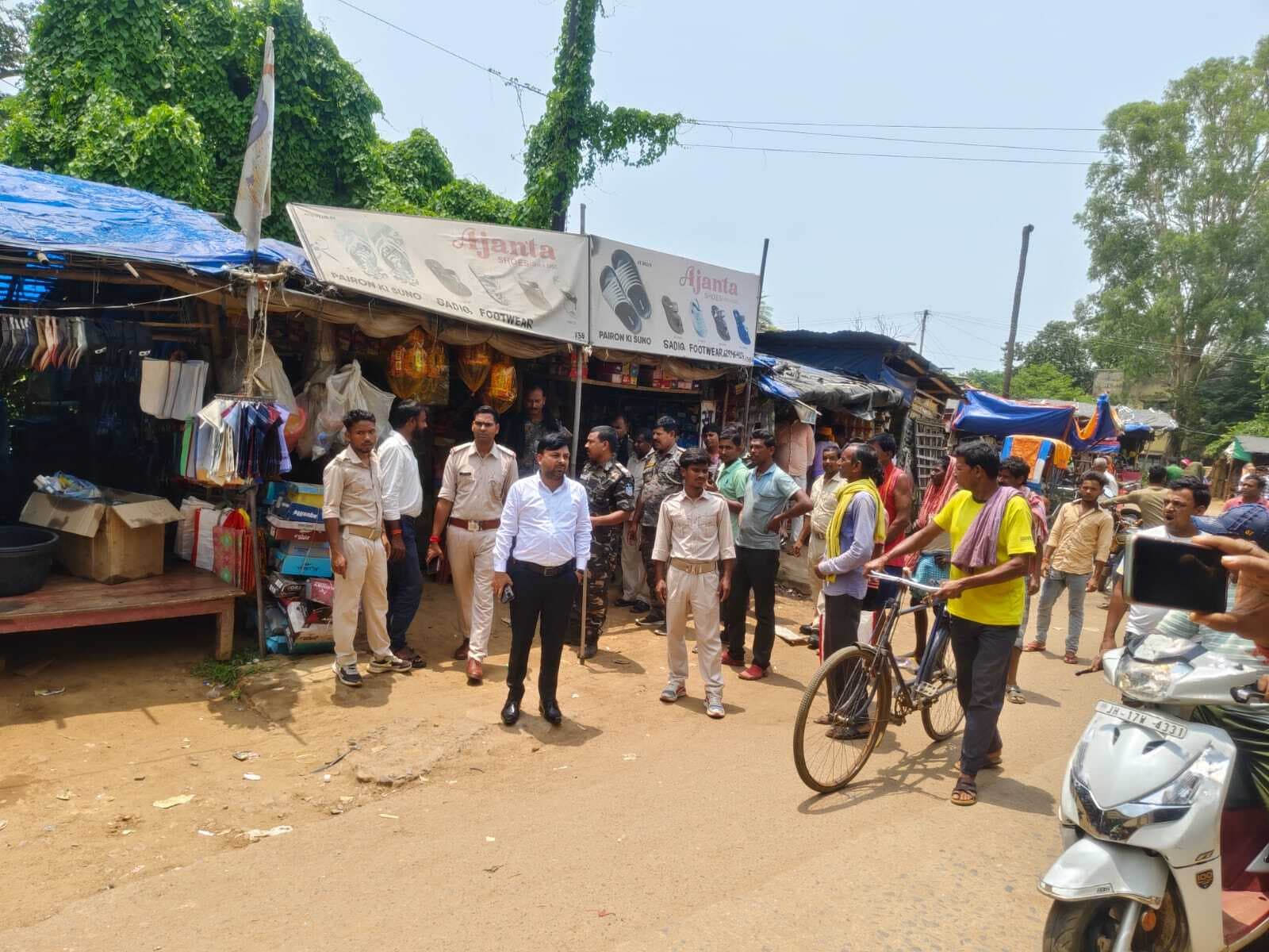 दो दिनों में हटायें अतिक्रमण, वरना चलेगा बुलडोजर : सीओ