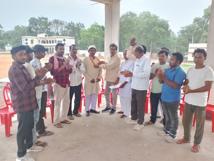 सारवां में अर्जुन बने राजद के प्रखंड अध्यक्ष