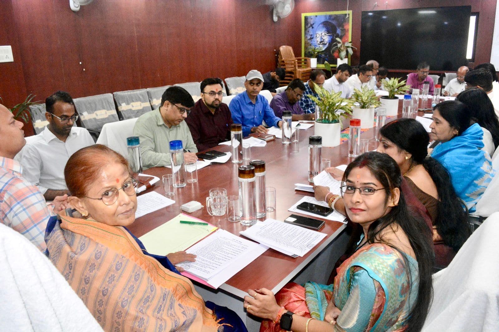 Patna News : मीना बाजार सहित पांच वार्डों में बनेंगे वेंडिंग जोन, धोबी घाट पर मशीन से कपड़ों की होगी धुलाई