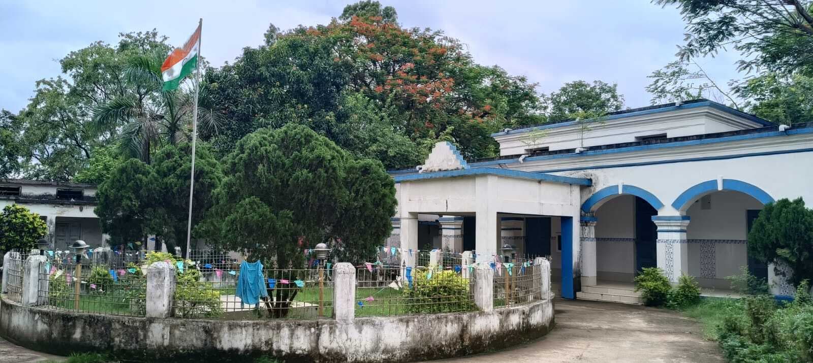 लीड : उपेक्षित पड़ा है सीएम सचिवालय-सह कैंप कार्यालय