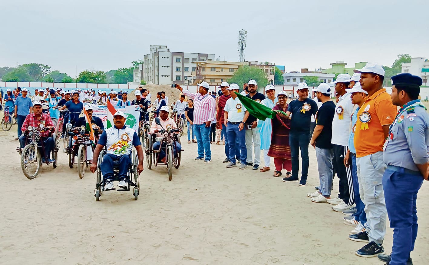 Saran News : वोट फॉर अर्थ, वोट फॉर डेमोक्रेसी थीम के तहत निकाली रैली